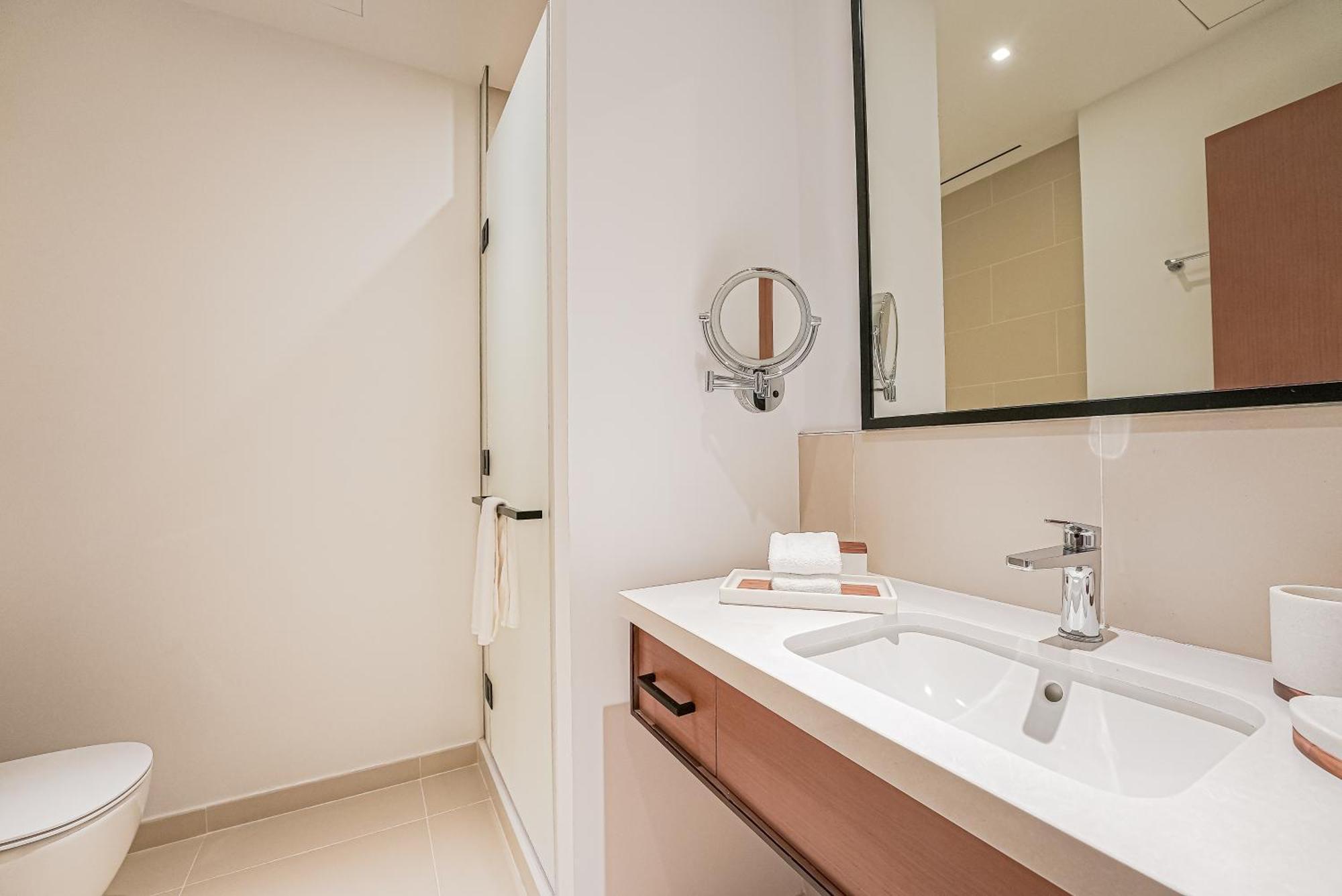 Modern 2Br High Floor Haven In Vida Dubai Marina Lägenhet Exteriör bild