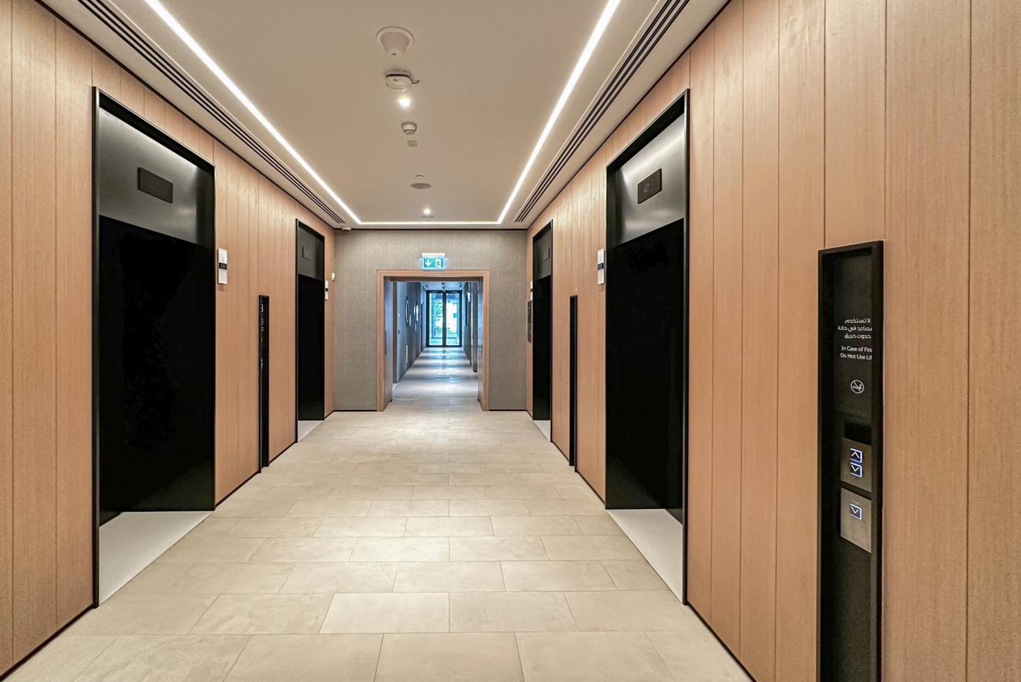 Modern 2Br High Floor Haven In Vida Dubai Marina Lägenhet Exteriör bild