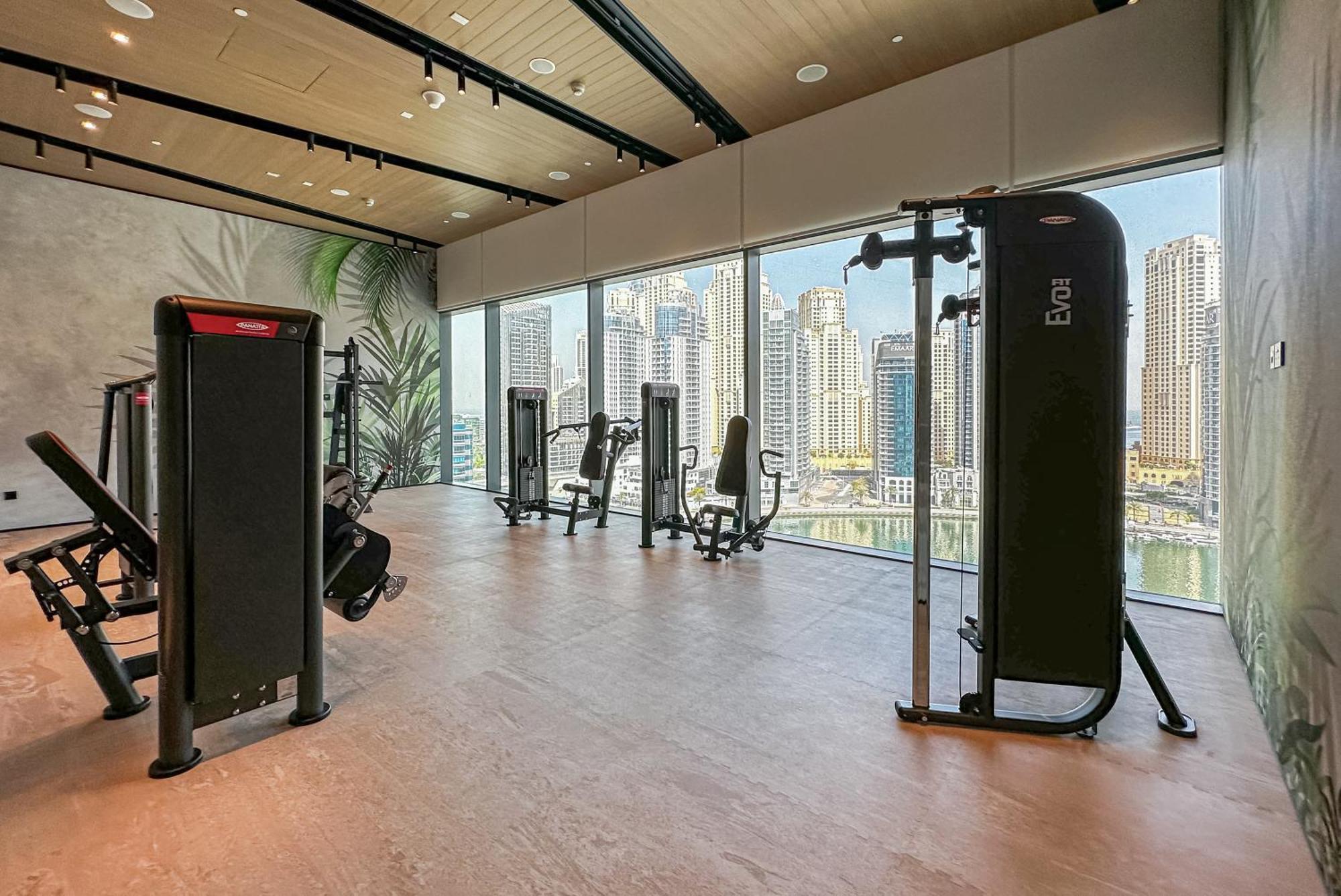 Modern 2Br High Floor Haven In Vida Dubai Marina Lägenhet Exteriör bild