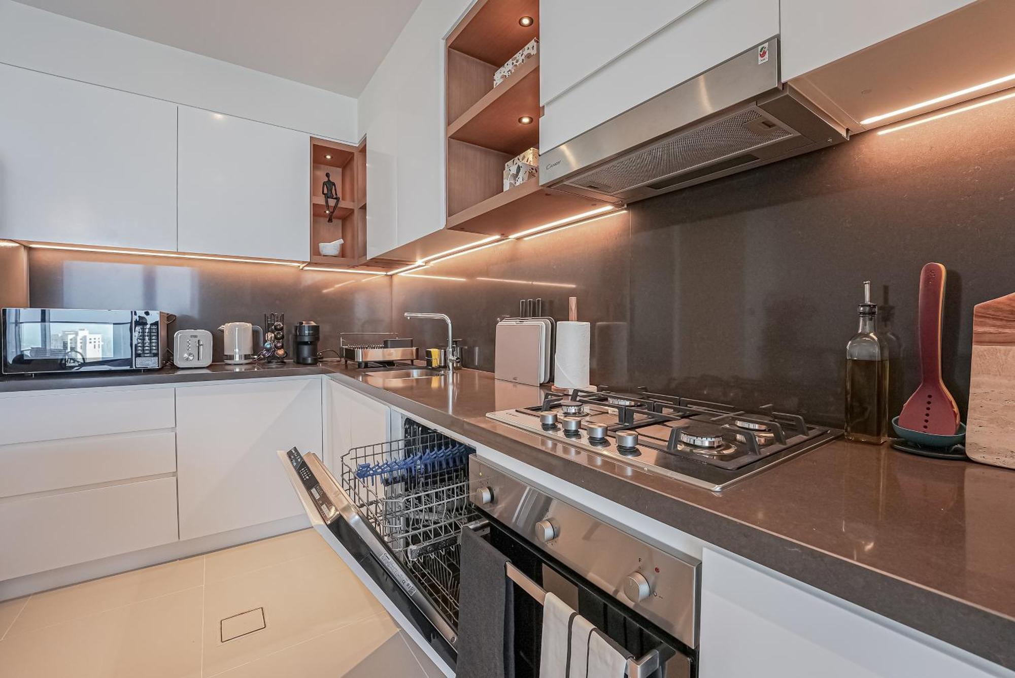 Modern 2Br High Floor Haven In Vida Dubai Marina Lägenhet Exteriör bild